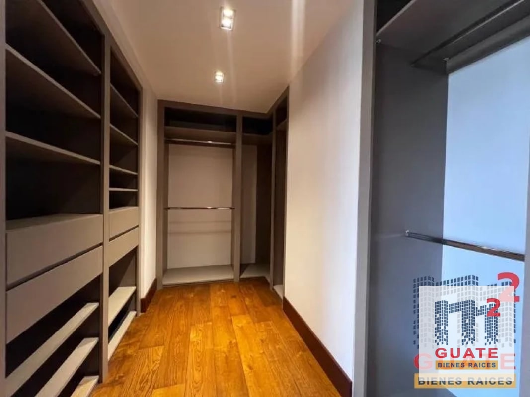 Apartamento en Venta, Zona 15 - 13