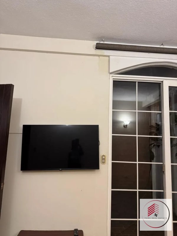 RENTA DE céntrico apartamento de una habitación en zona 10 a una cuadra de Oakland Mall diagonal 6 — Apartamento en Alquiler en Zona 10, Guatemala, Ciudad — foto 6 de 14