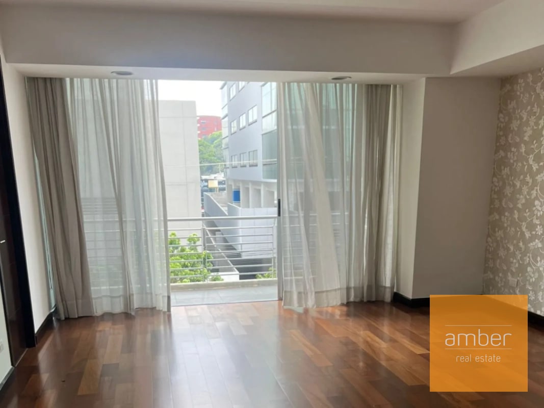 Apartamento en Edificio 19 Diez, zona 10 - 2