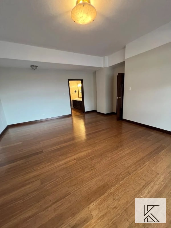 Apartamento Boutique en prestigioso edificio en zona 10 - 8