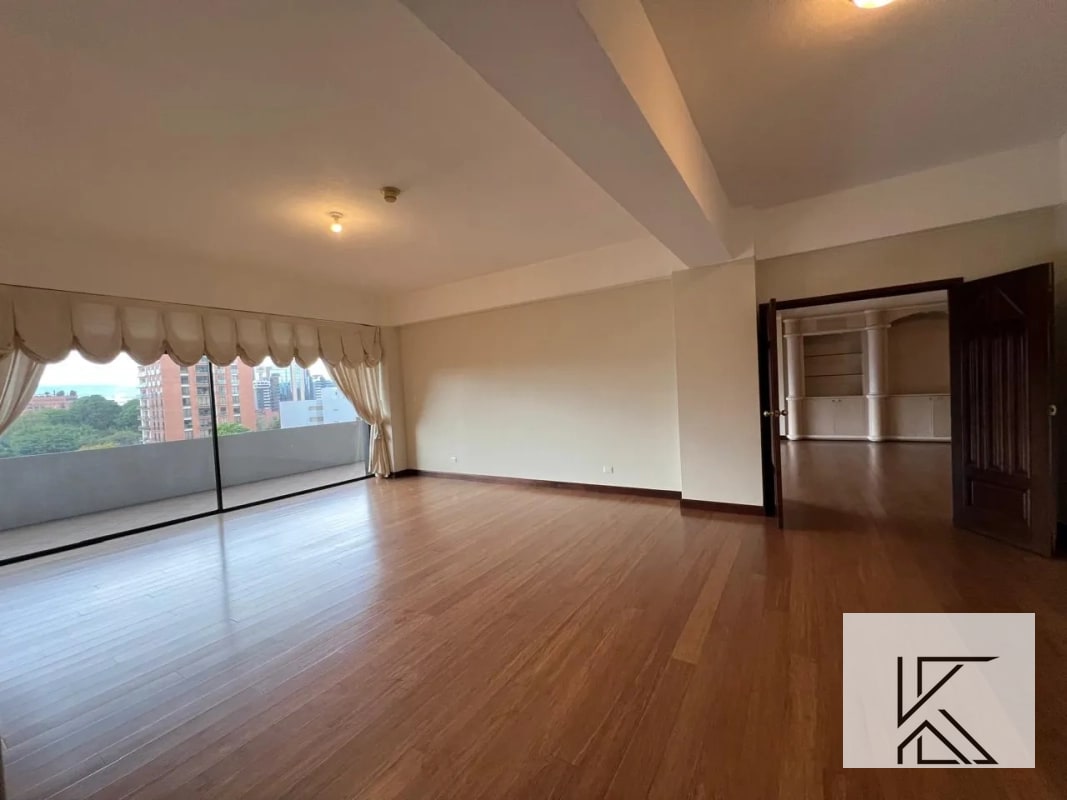 Apartamento Boutique en prestigioso edificio en zona 10 - 6