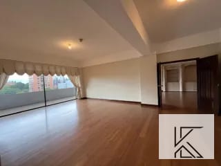 Apartamento Boutique en prestigioso edificio en zona 10 — Apartamento en Venta en Zona 10, Guatemala, Ciudad — miniatura 7 de 13
