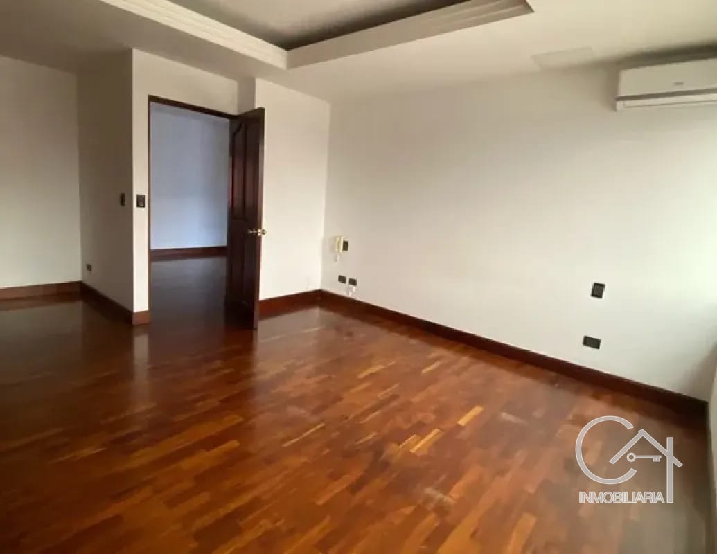 Apartamento en Venta - SAN IGNACIO II Zona 10 — Apartamento en Venta en San Ignacio, Zona 10, Guatemala, Ciudad — foto 9 de 11
