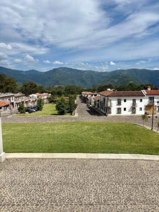 Apartamentos y Casas con Vista a los Volcanes, Club Residencial Los Franciscanos — Apartamento en Venta en Ciudad Vieja, Sacatepéquez — miniatura 3 de 7