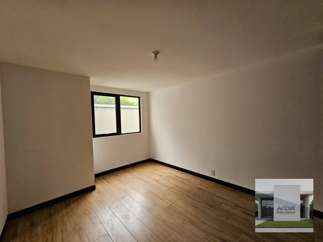 ALENA Venta Apartamento 3 Dormitorios, con Jardín en VH2 Zona 15 - 10