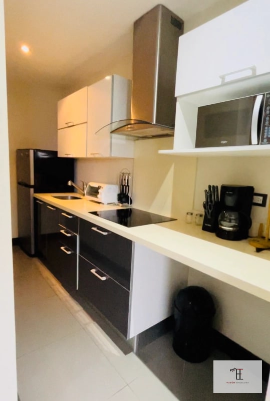 Rento céntrico apartamento 1 dormitorio amueblado en zona 15 VH1 - 5