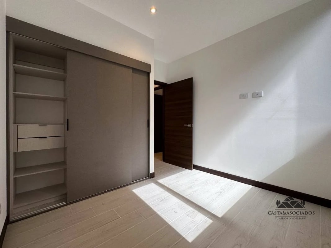 APARTAMENTOS EN VENTA ZONA 15 - 5