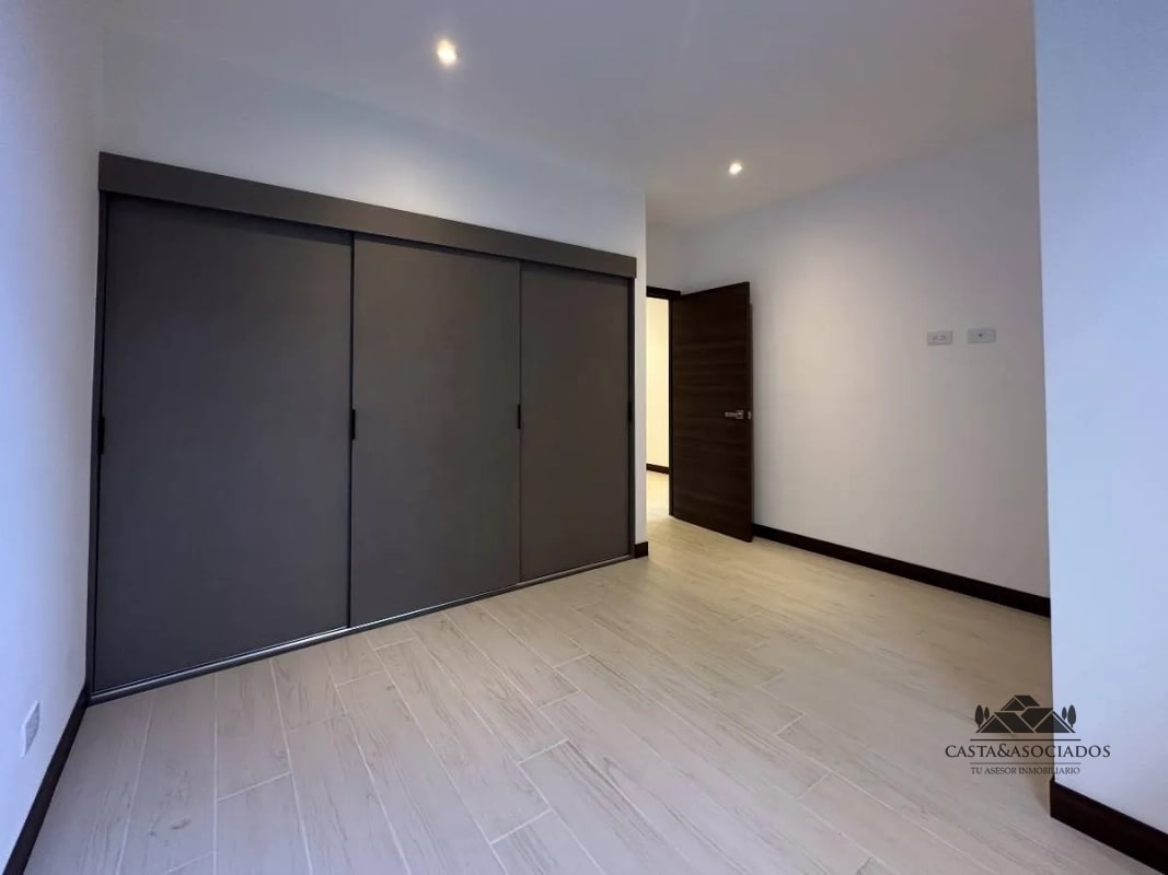 APARTAMENTOS EN VENTA ZONA 15 - 3
