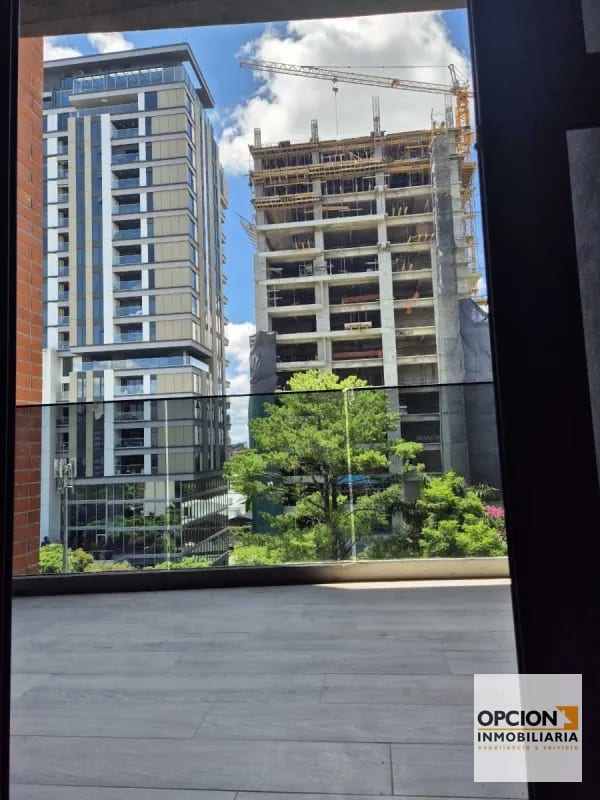 RENTO APARTAMENTO 2/DORMITORIOS. SANTA SOFIA 7a. Av. Z.10 — Apartamento en Alquiler en Santa Sofía 7AV, Zona 10, Guatemala, Ciudad — foto 12 de 15