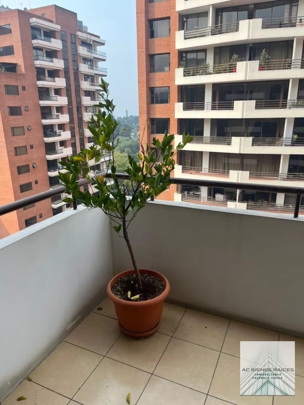VENTA Y/O RENTA APTO ZONA 14 2 HABITACIONES - 6