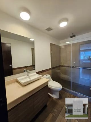VERONA Apartamento en Alquiler AMUEBLADO de 2 Dormitorios en zona 10 — Apartamento en Alquiler en Verona, Zona 10, Guatemala, Ciudad — miniatura 3 de 14
