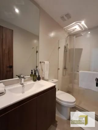 Zona 10/ Edificio Viana / Con financiamiento — Apartamento en Venta en Zona 10, Guatemala, Ciudad — miniatura 7 de 15