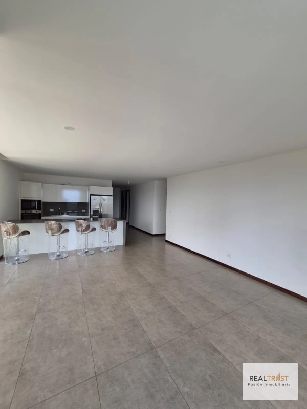 EN RENTA PRECIOSO APARTAMENTO CON TERRAZA, SAN LÁZARO ZONA 15 - 8