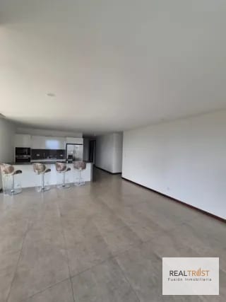 EN RENTA PRECIOSO APARTAMENTO CON TERRAZA, SAN LÁZARO ZONA 15 — Apartamento en Alquiler en San Lázaro, Zona 15, Guatemala, Ciudad — miniatura 9 de 12