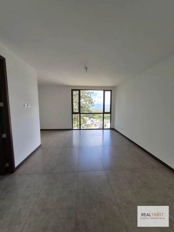 EN RENTA PRECIOSO APARTAMENTO CON TERRAZA, SAN LÁZARO ZONA 15 - 7