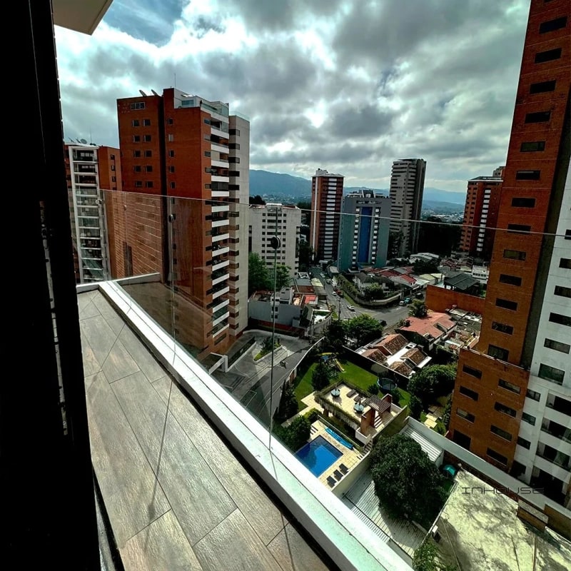 APARTAMENTO EN VENTA EN ZONA 14 EN NIVEL ALTO - 6