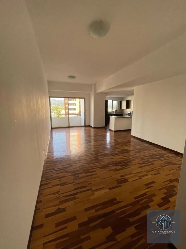 Apartamento en renta en edificio Torre Quattro, zona 14 - 13