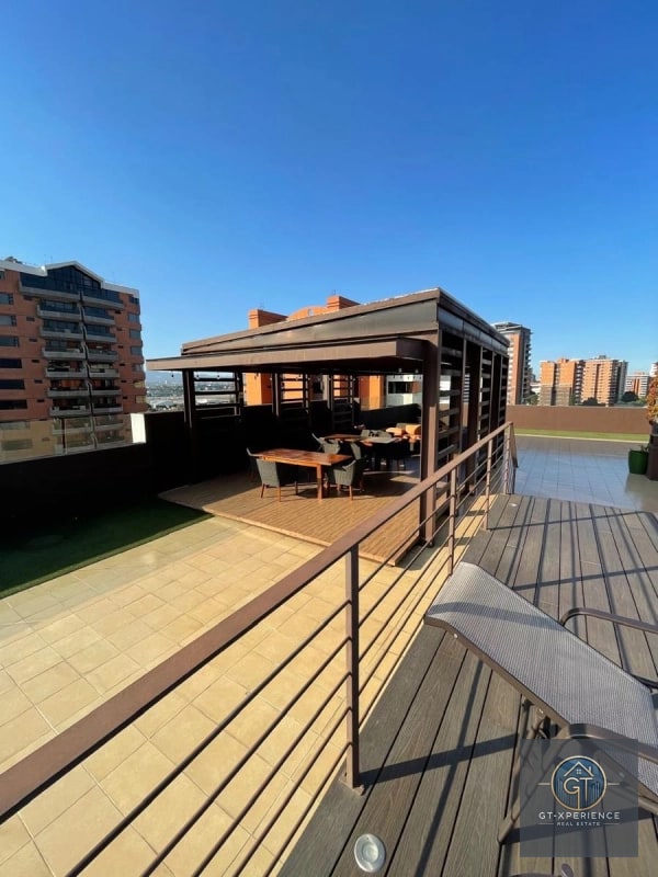 Apartamento en renta en edificio Torre Quattro, zona 14 - 3