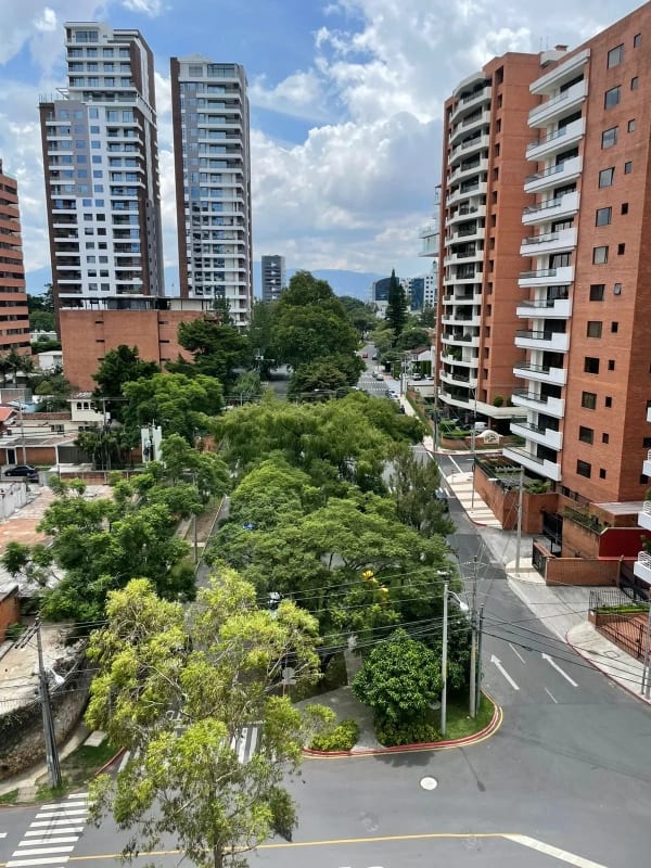 Se Vende/Alquila Apto. Amueblado Tiffany 5 Nivel Alto, Zona 14. — Apartamento en Alquiler en Tiffany 5ta Avenida, Zona 14, Guatemala, Ciudad — foto 3 de 15
