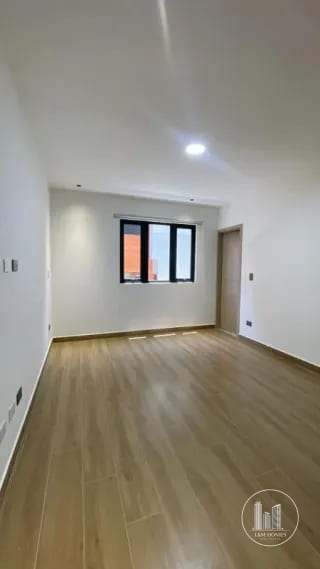 Amplio apartamento en renta  en zona 15 — Apartamento en Alquiler en Zona 15, Guatemala, Ciudad — miniatura 4 de 8