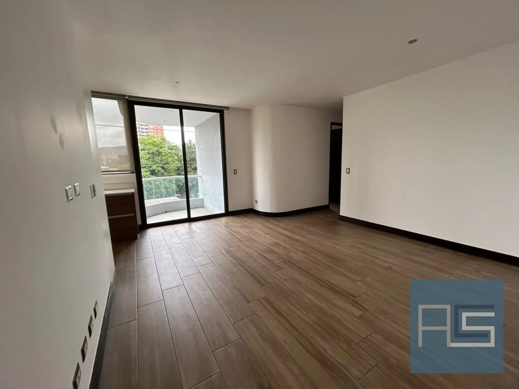 Apartamento en Venta, zona 10 cerca de Oakland Mall, La Estación, Diagonal 6 - 15
