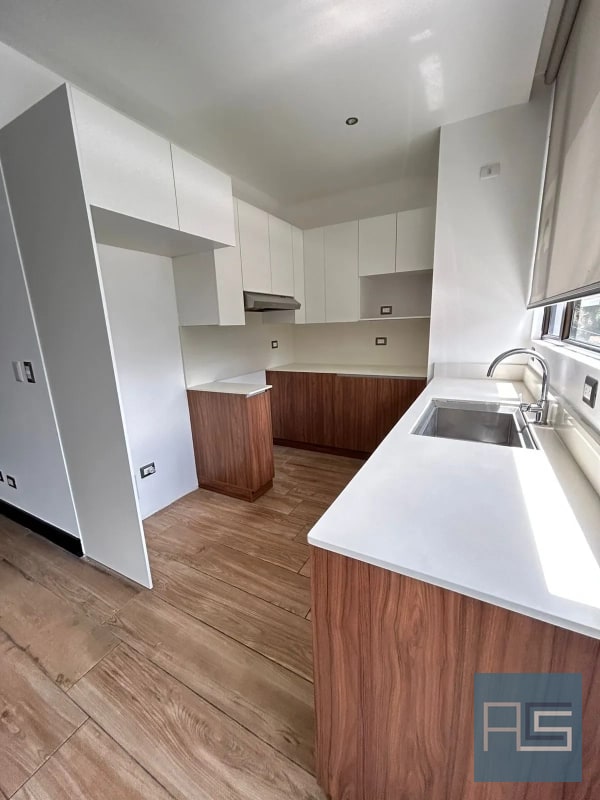 Apartamento en Venta, zona 10 cerca de Oakland Mall, La Estación, Diagonal 6 - 10