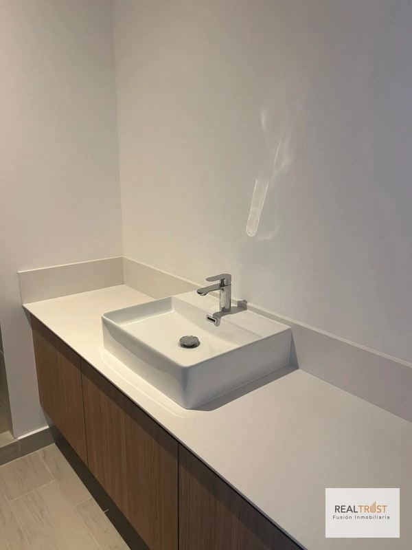 Apartamento en renta Spazio zona 15 - 12