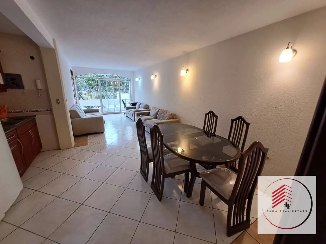 RENTA DE céntrico apartamento de una habitación en zona 10 a una cuadra de Oakland Mall diagonal 6 — Apartamento en Alquiler en Zona 10, Guatemala, Ciudad — foto 1 de 17