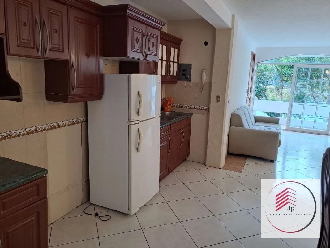 RENTA DE céntrico apartamento de una habitación en zona 10 a una cuadra de Oakland Mall diagonal 6 — Apartamento en Alquiler en Zona 10, Guatemala, Ciudad — foto 13 de 17