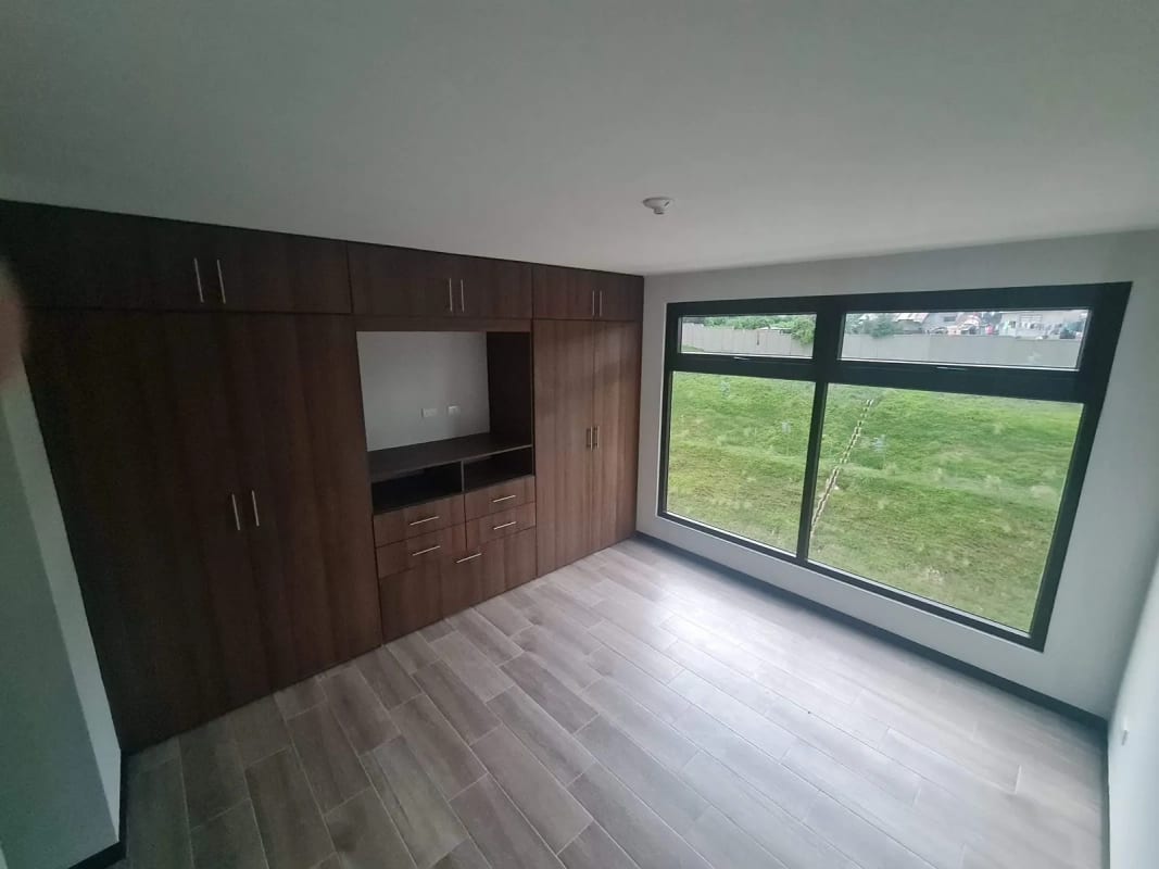 Apartamento en VENTA! NAGANO zona 16 — Apartamento en Venta en Zona 16, Guatemala, Ciudad — foto 5 de 17