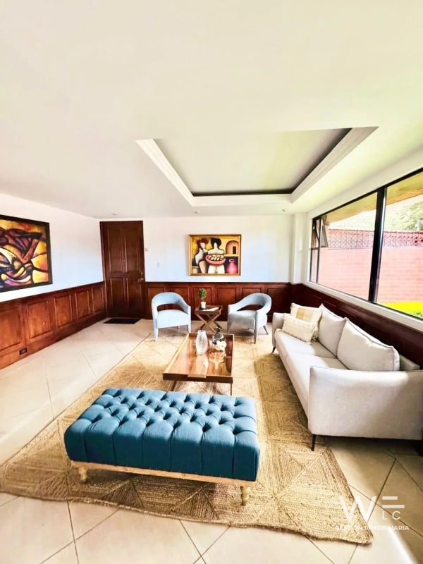 VENDO APARTAMENTO ZONA 10 - 4