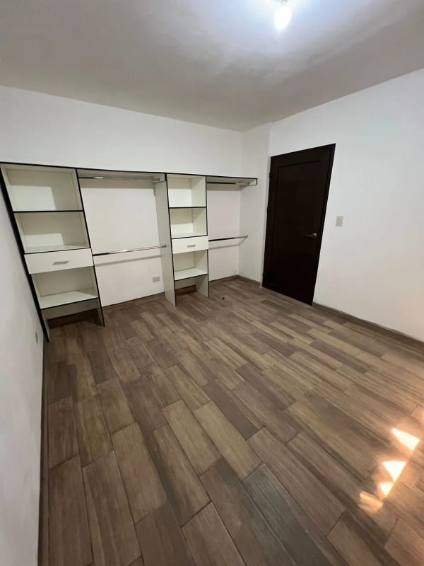Apartamento en Renta Zona 16 — Apartamento en Alquiler en Zona 16, Guatemala, Ciudad — foto 13 de 15