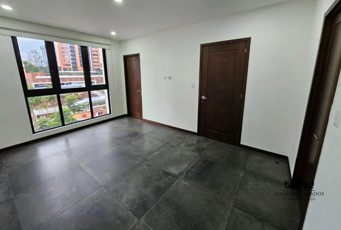 APARTAMENTO EN VENTA ZONA 14 - 8