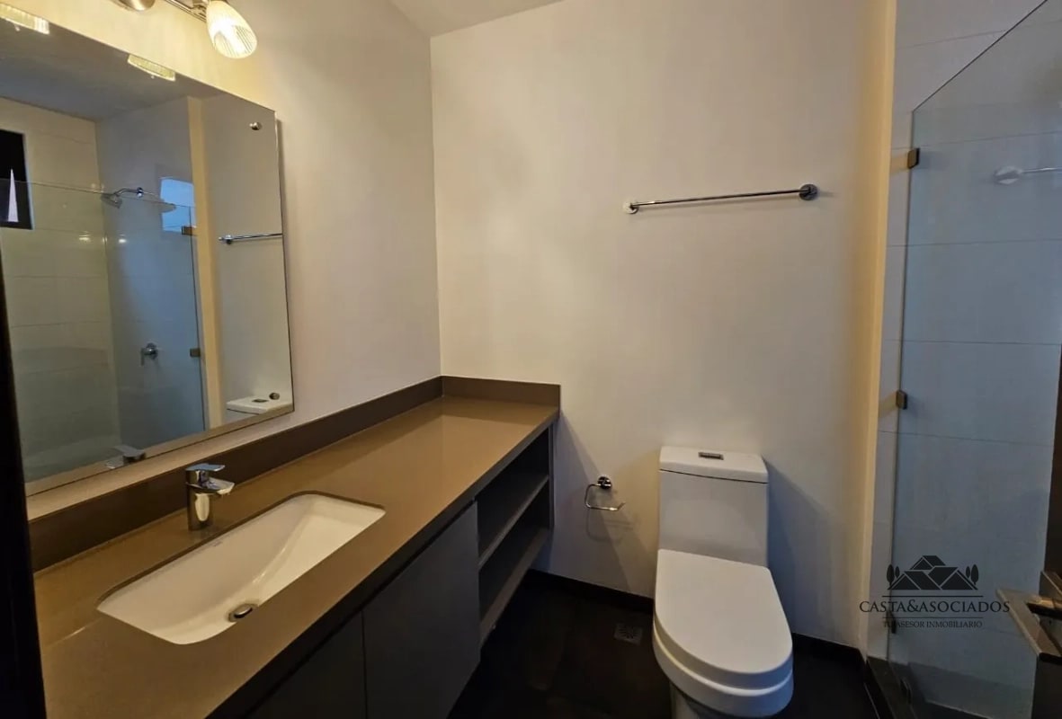 APARTAMENTO EN VENTA ZONA 14 - 9