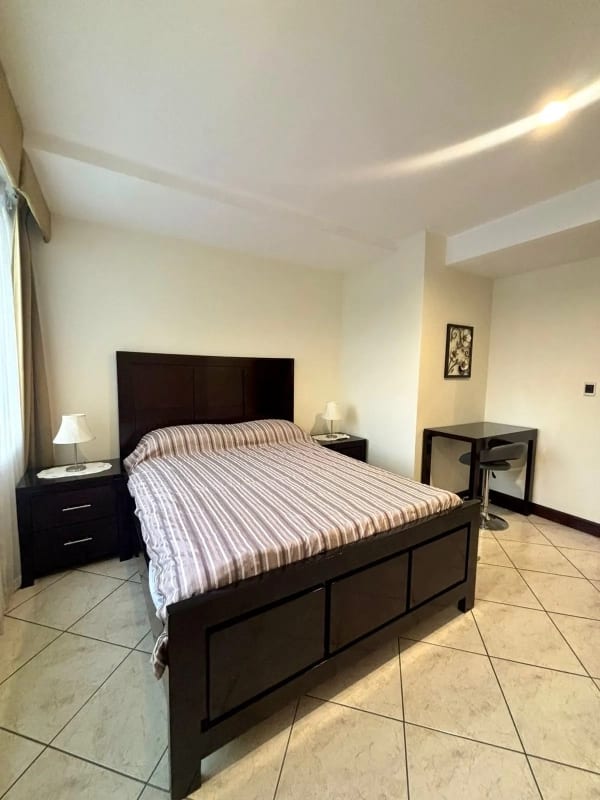 Venta de Apartamento -Edificio Milenia, zona 10- — Apartamento en Venta en Milenia, Zona 10, Guatemala, Ciudad — foto 6 de 12
