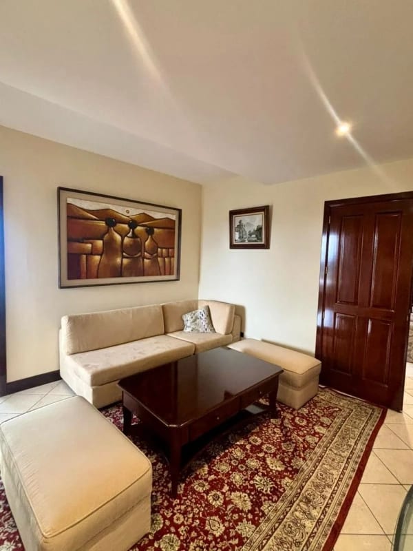 Alquiler Apartamento Amueblado -Milenia, zona 10- — Apartamento en Alquiler en Milenia, Zona 10, Guatemala, Ciudad — foto 4 de 12