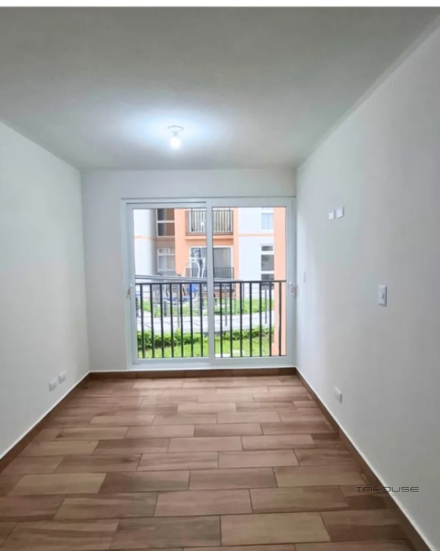 APARTAMENTO EN VENTA ZONA 16, -LARES- EN PRIMER NIVEL - 5