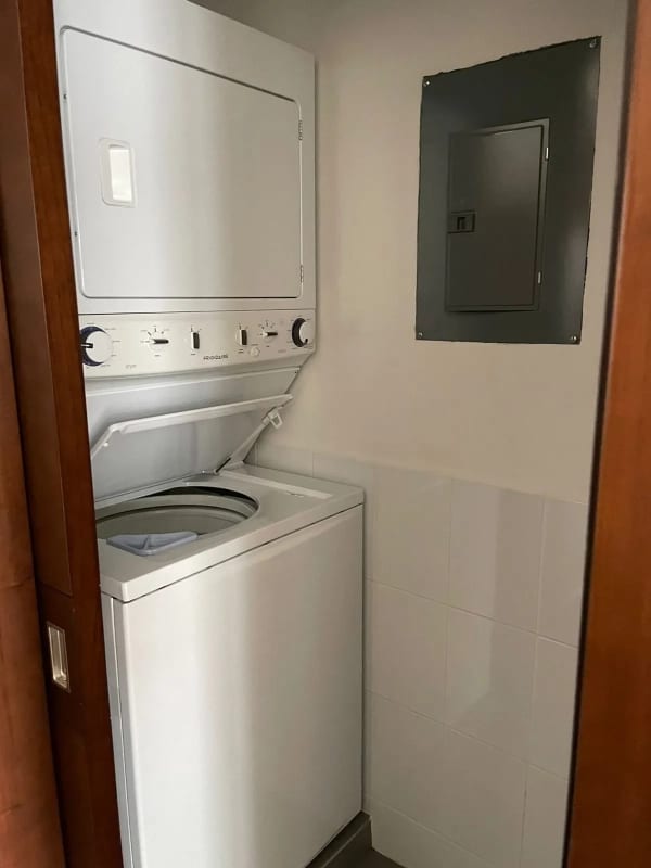 Se Vende/Alquila Apto. Amueblado Tiffany 5 Nivel Alto, Zona 14. — Apartamento en Venta en Tiffany 5ta Avenida, Zona 14, Guatemala, Ciudad — foto 6 de 15