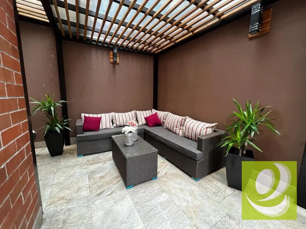 APARTAMENTO AMUEBLADO EN VENTA EN 1ER NIVEL ZONA 10 GT - 3