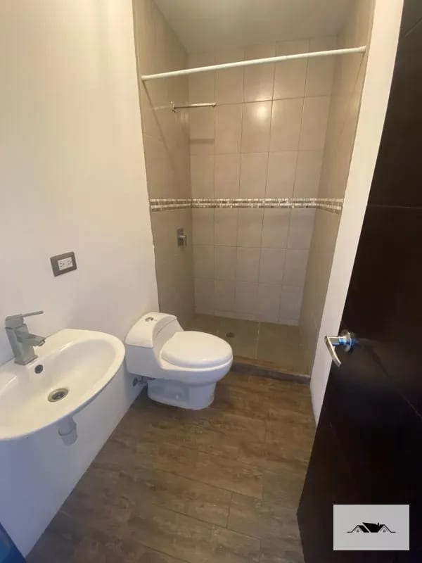 GANGA!!! APARTAMENTO EN VENTA: KM 14.5  calle paralela a Carretera a El Salvador,  Edificio Destiny Sky Homes. — Apartamento en Venta en Destiny Sky Homes, Carretera a El Salvador, Guatemala, Ciudad — foto 5 de 11