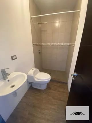 GANGA!!! APARTAMENTO EN VENTA: KM 14.5  calle paralela a Carretera a El Salvador,  Edificio Destiny Sky Homes. — Apartamento en Venta en Destiny Sky Homes, Carretera a El Salvador, Guatemala, Ciudad — miniatura 5 de 11