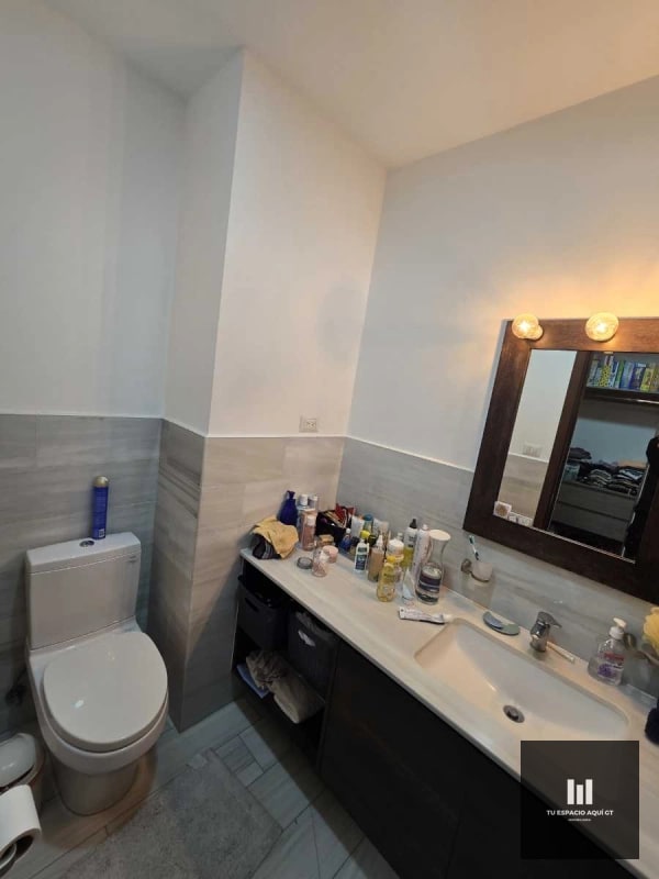Bello Apartamento  en Venta Zona 15 VH1 de 2 habitaciones - 6