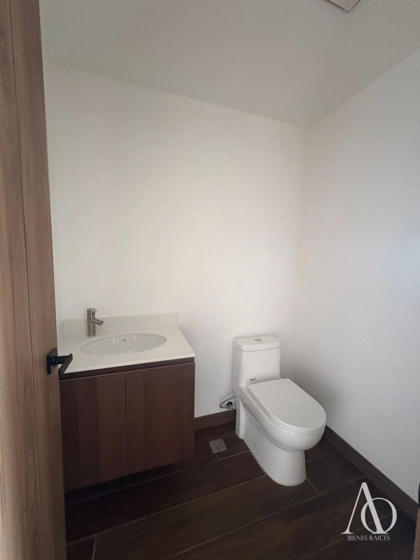 Apartamento en Alquiler / Venta Edificio Vila Quince, zona 15 VH2 N8 / EN DIRECTO 01 - 1