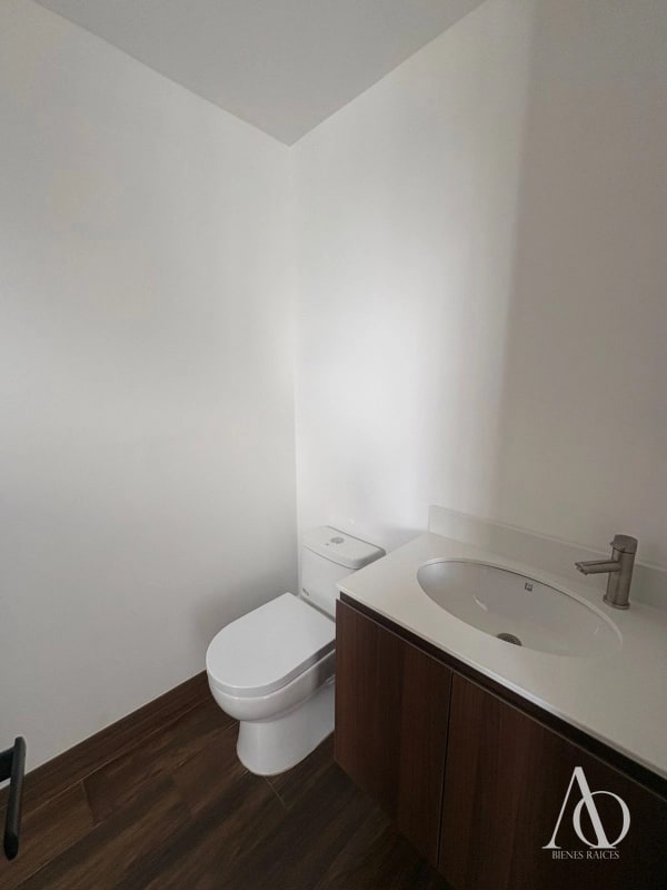 Apartamento en Alquiler / Venta Edificio Vila Quince, zona 15 VH2 N8 / EN DIRECTO 01 - 7
