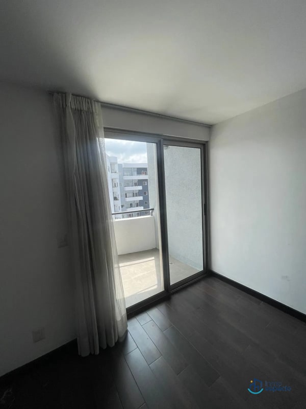 Apartamento en renta, Zona 14-Edificio Attica - 2