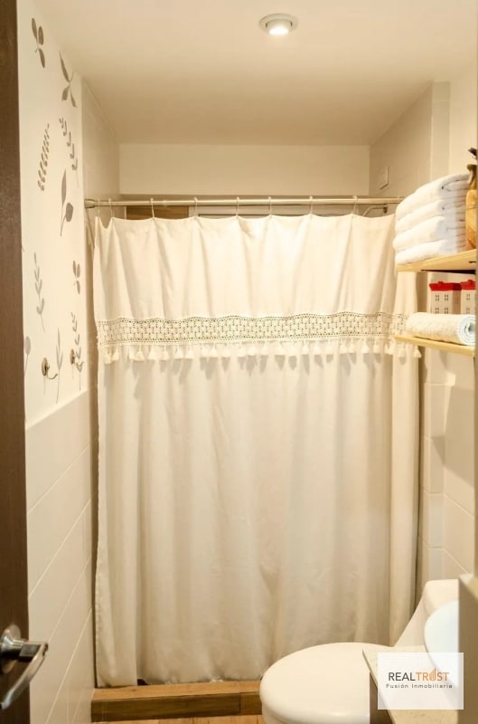 APARTAMENTO EN VENTA AMUEBLADO Y EQUIPADO ZONA 13, TORRE PAMPLONA - 3