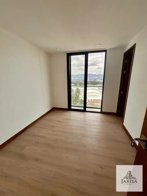 APARTAMENTO EN VENTA ZONA 13 — Apartamento en Venta en Zona 13, Guatemala, Ciudad — foto 7 de 9