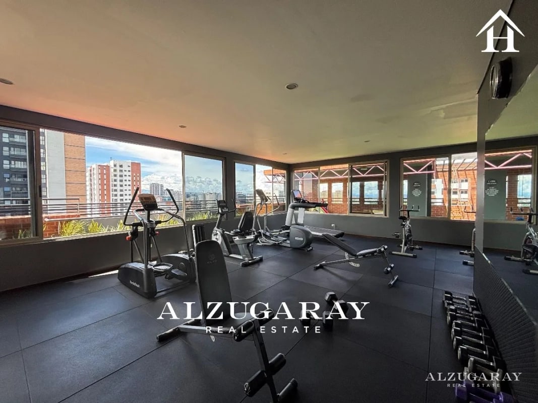 APTO. MODERNO CON BALCÓN - 3 HAB. / EDIFICIO NEO ZONA 10 — Apartamento en Alquiler en Zona 10, Guatemala, Ciudad — foto 5 de 11