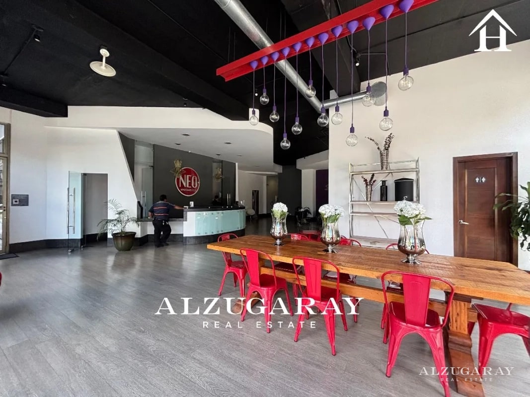 APTO. MODERNO CON BALCÓN - 3 HAB. / EDIFICIO NEO ZONA 10 — Apartamento en Alquiler en Zona 10, Guatemala, Ciudad — foto 2 de 11