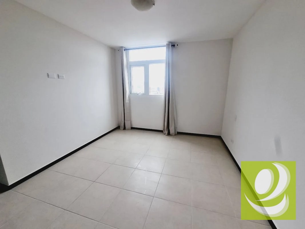 Invierte con seguridad: Apartamento en Venta actualmente rentado en Zona 11 - 4